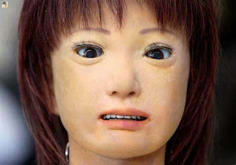  Doll Eyes - A Descent into the Uncanny Valley of Memory and Regret